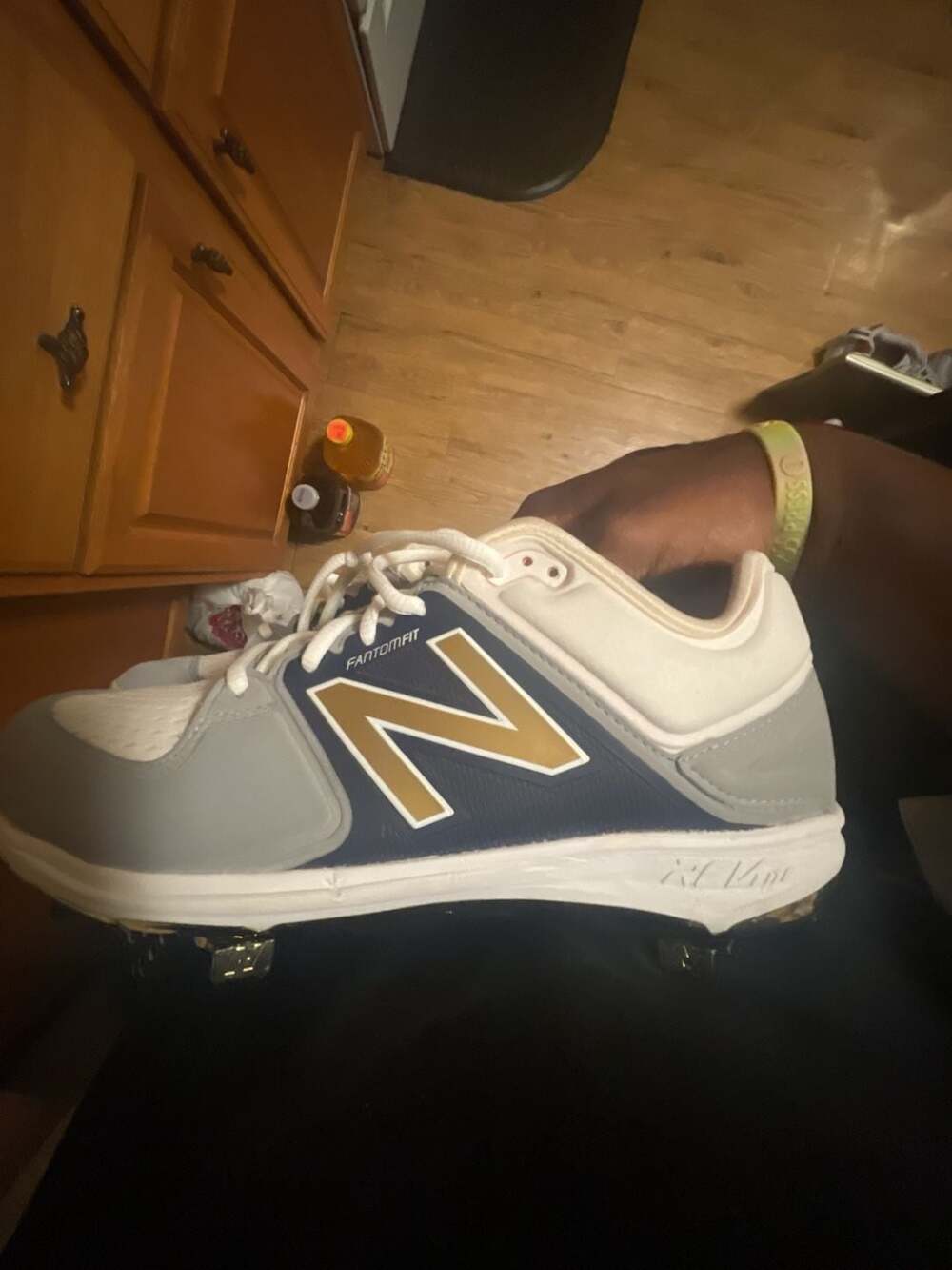 New Balance - Picture 3 of 4